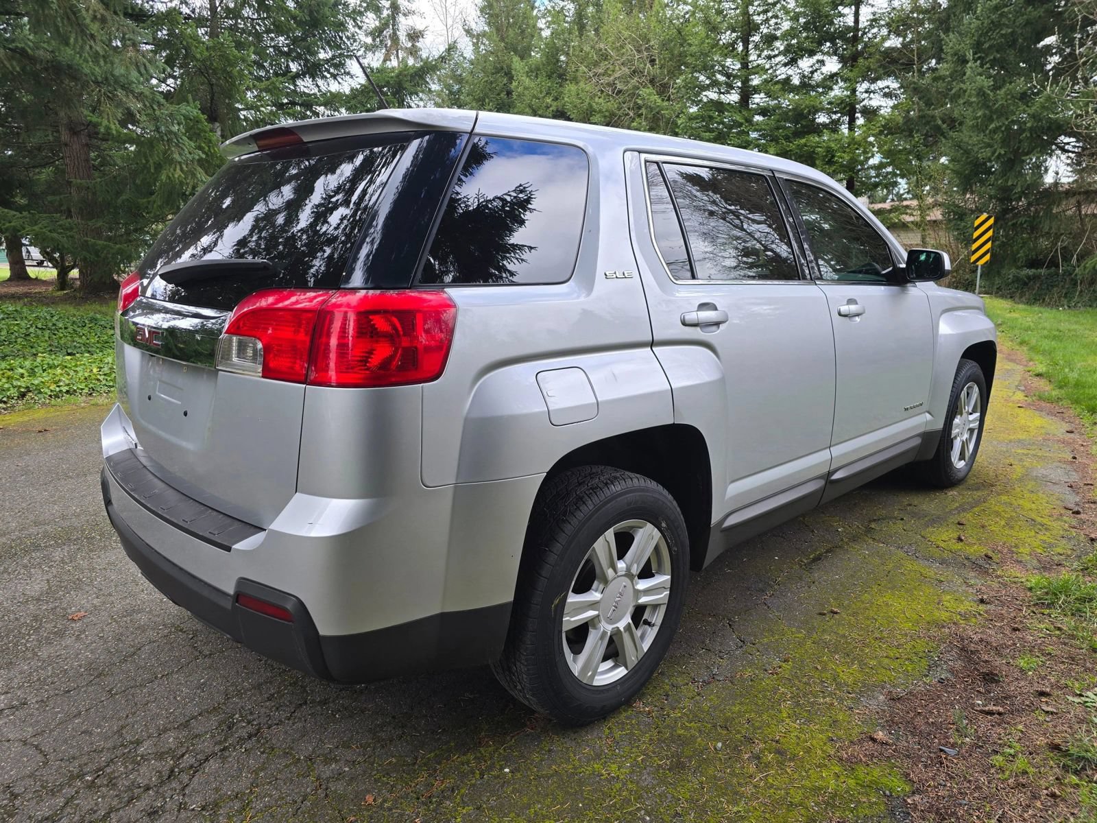 Used 2015 GMC Terrain SLE FWD image 5