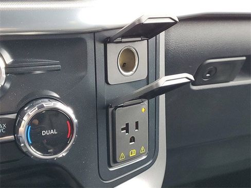 New 2025 Ford F150 Lariat w/ Equipment Group 502A High image 31