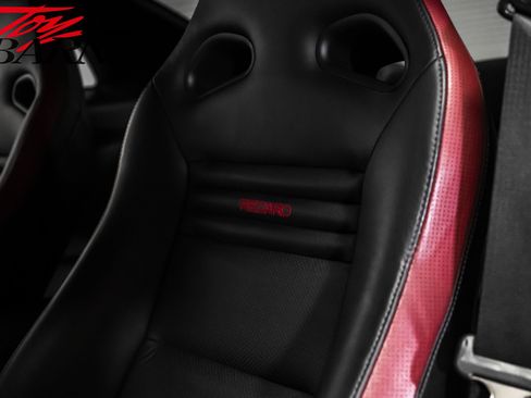 Used 2013 Nissan GT-R Black Edition image 25