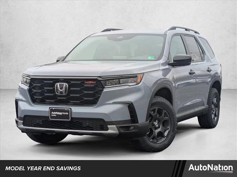 New 2025 Honda Pilot TrailSport image 1