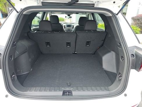 Used 2024 Chevrolet Equinox LS image 10