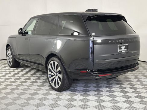 New 2025 Land Rover Range Rover Long Wheelbase SE image 3