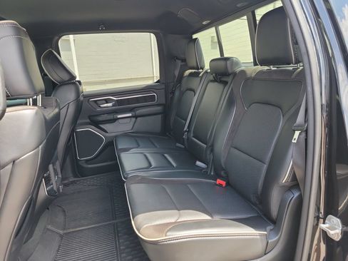 Used 2023 RAM 1500 Laramie AWD/4WD image 10