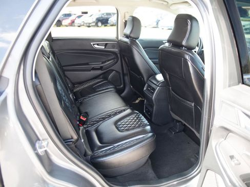 Used 2024 Ford Edge Titanium image 22