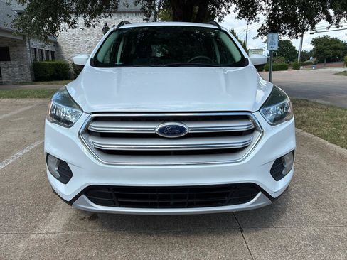 Used 2018 Ford Escape SE AWD/4WD image 2