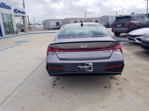 New 2026 Hyundai Elantra SEL Sport Premium w/ Cargo Package FWD image 6