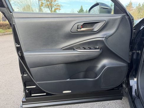 Used 2024 Toyota Crown XLE image 12