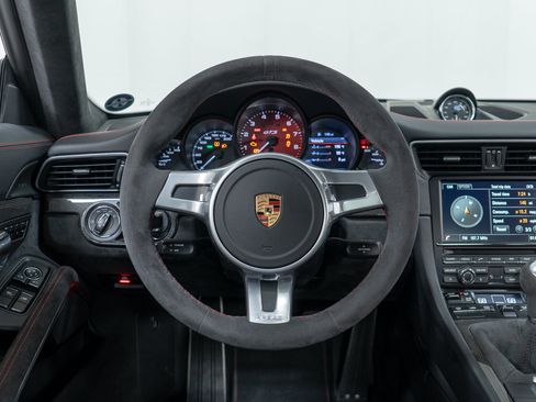 Certified 2016 Porsche 911 Carrera GTS RWD image 27