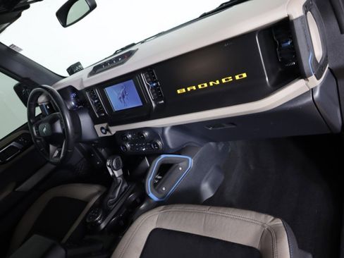 Used 2022 Ford Bronco Wildtrak image 10