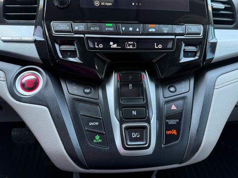 Used 2018 Honda Odyssey EX-L image 36