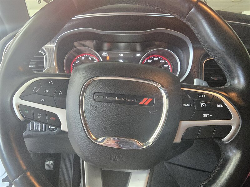 Used 2016 Dodge Charger R/T RWD image 26
