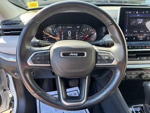 Used 2022 Jeep Compass Limited AWD/4WD image 21
