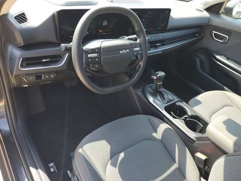 Used 2025 Kia K4 FWD image 4