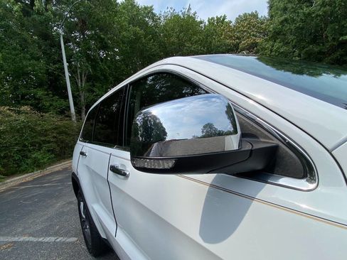 Used 2019 Jeep Grand Cherokee Limited RWD image 55
