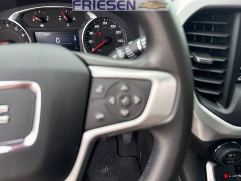 Used 2023 GMC Acadia SLE AWD/4WD image 16