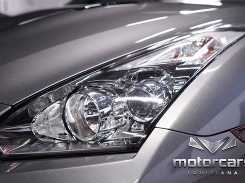 Used 2014 Nissan GT-R Black Edition image 11