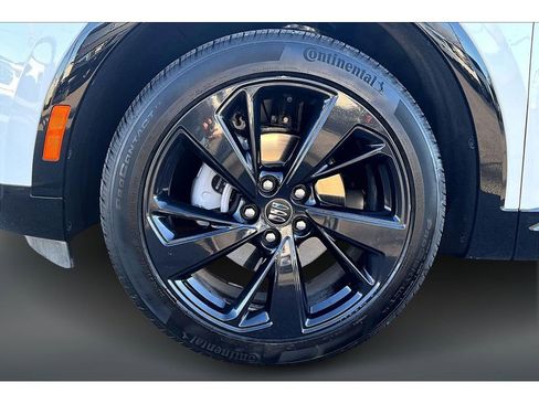 Used 2025 Buick Envision Sport Touring image 31