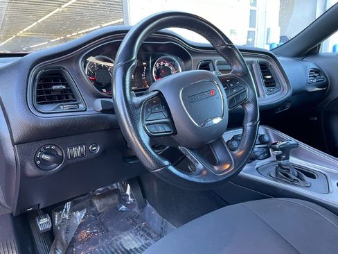 Used 2023 Dodge Challenger R/T image 9