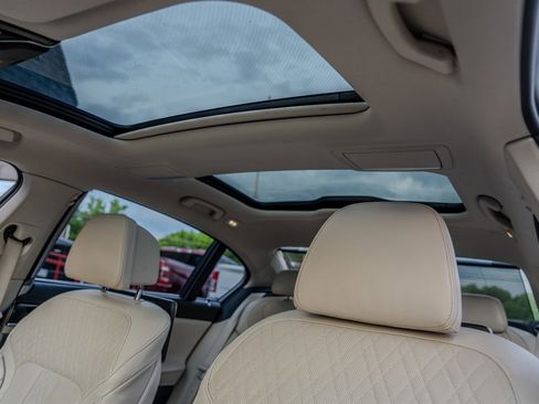 Used 2020 BMW 750i xDrive w/ Executive Package image 29