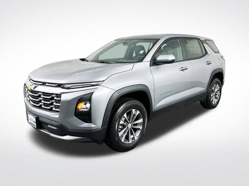 Used 2026 Chevrolet Equinox LT FWD image 4