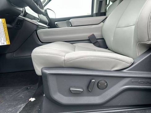 New 2026 Ford Expedition Active AWD/4WD image 15