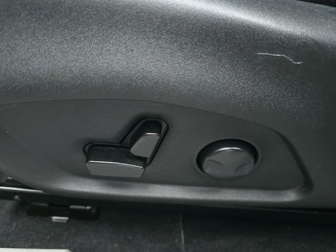 Used 2022 Jeep Compass Limited w/ Elite Group image 15