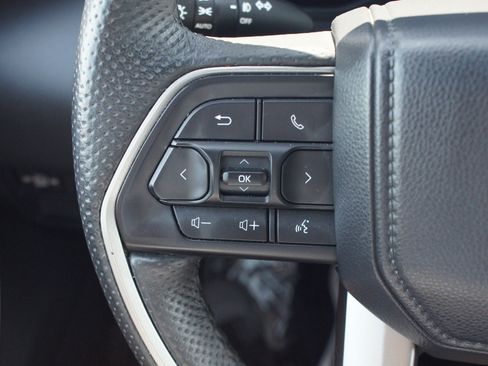 Used 2025 Toyota Sequoia Limited AWD/4WD image 10