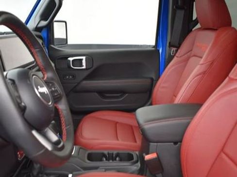 Used 2024 Jeep Wrangler Unlimited Rubicon 392 AWD/4WD image 9