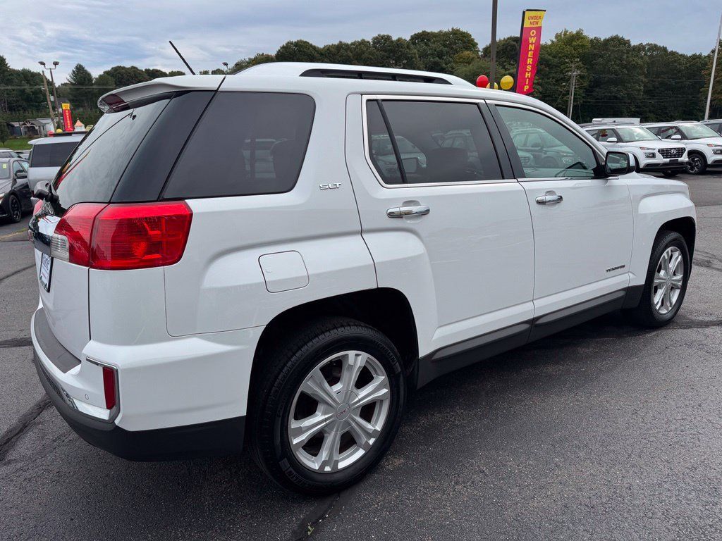 Used 2017 GMC Terrain SLT w/ Driver Alert Package I FWD image 5