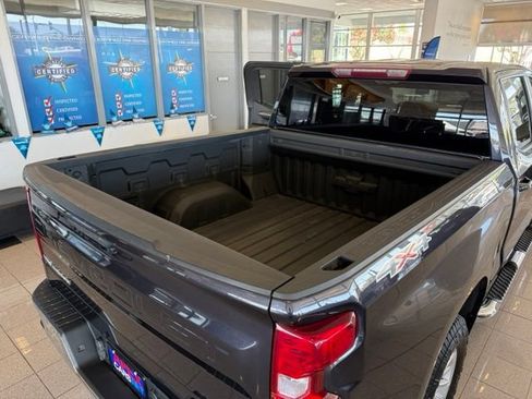 Used 2022 Chevrolet Silverado 1500 LT w/ Protection Package AWD/4WD image 24