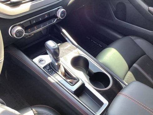 Used 2024 Nissan Altima 2.5 SR image 17