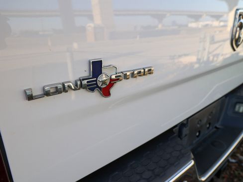 Used 2019 RAM 1500 Lone Star AWD/4WD image 13