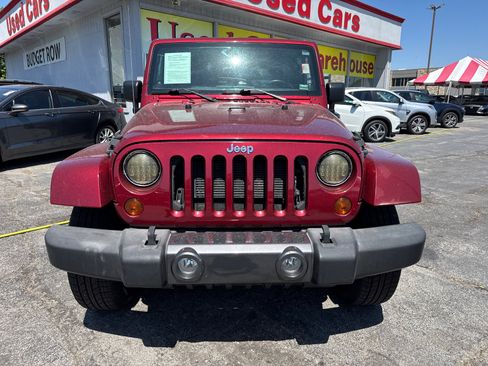 Used 2013 Jeep Wrangler Sahara w/ Connectivity Group AWD/4WD image 2
