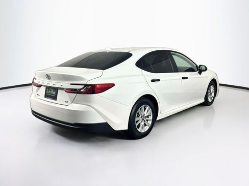 Used 2025 Toyota Camry LE FWD image 9