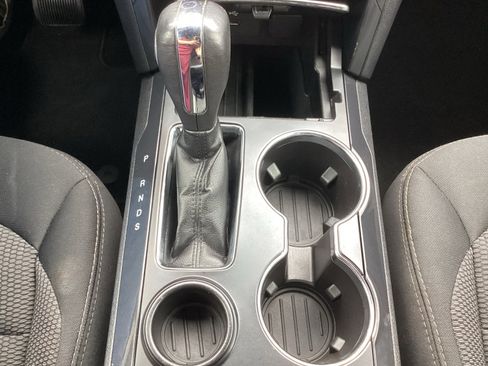 Used 2019 Ford Explorer XLT image 24