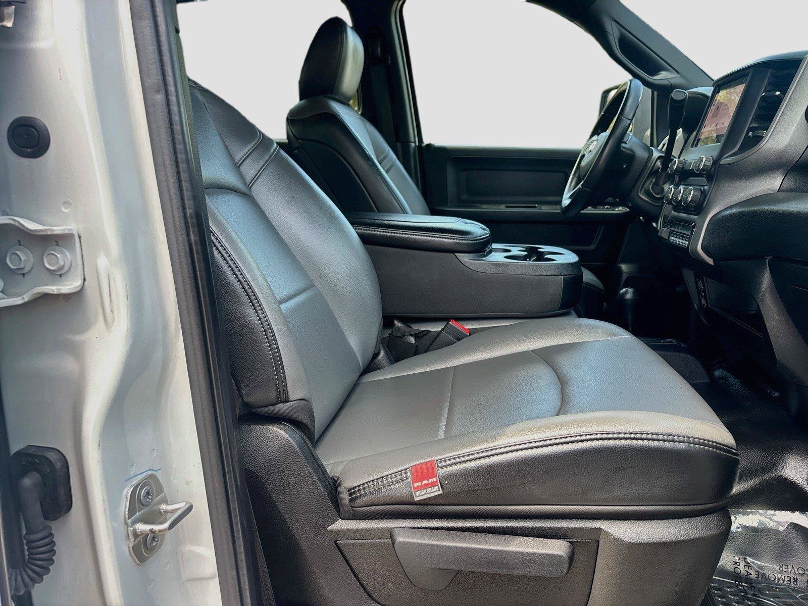 Used 2023 RAM 3500 Tradesman w/ Chrome Appearance Group AWD/4WD image 26