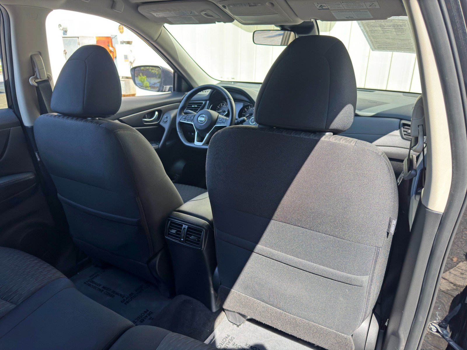 Used 2019 Nissan Rogue SV w/ Premium Package AWD/4WD image 32