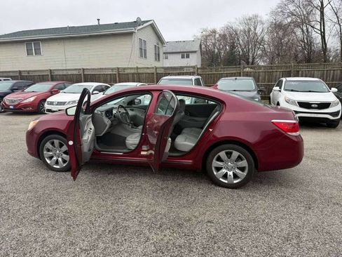 Used 2011 Buick LaCrosse CXS image 16