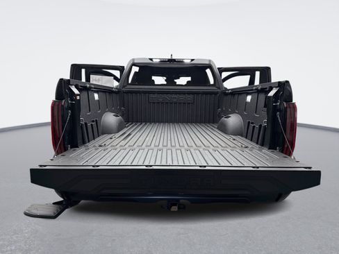 Used 2025 Toyota Tundra Platinum AWD/4WD image 17