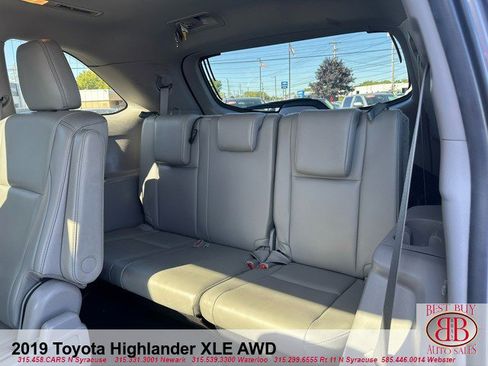Used 2019 Toyota Highlander XLE AWD/4WD image 25
