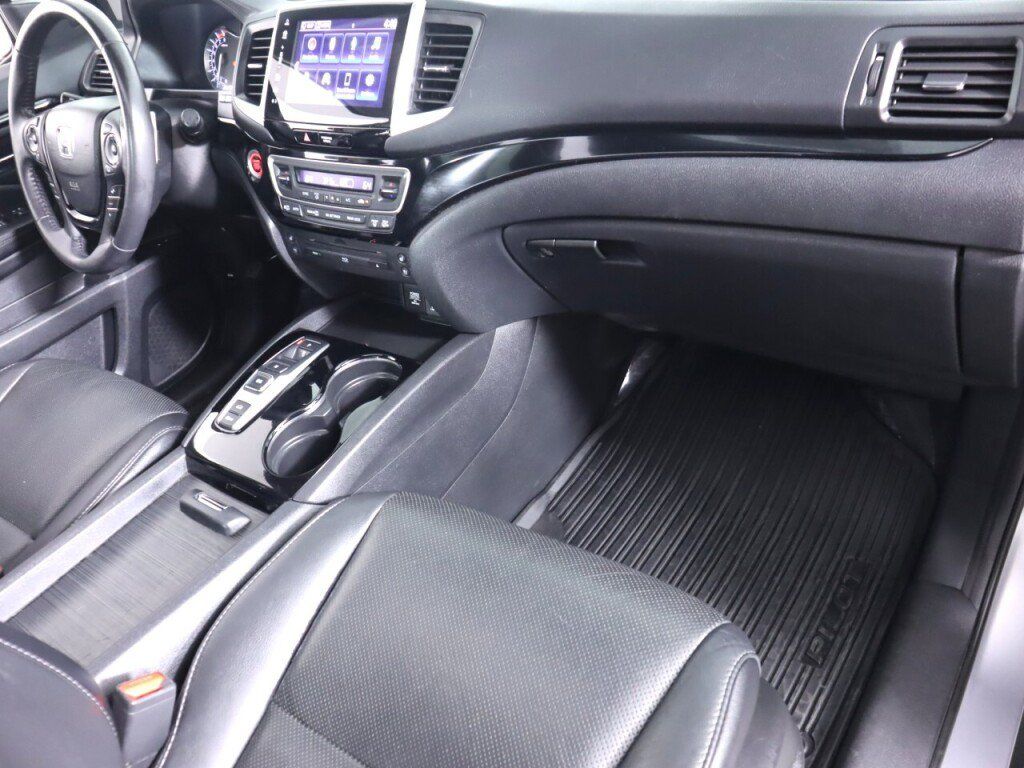 Used 2017 Honda Pilot Elite image 54