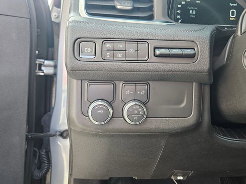 Used 2023 GMC Yukon Denali image 19