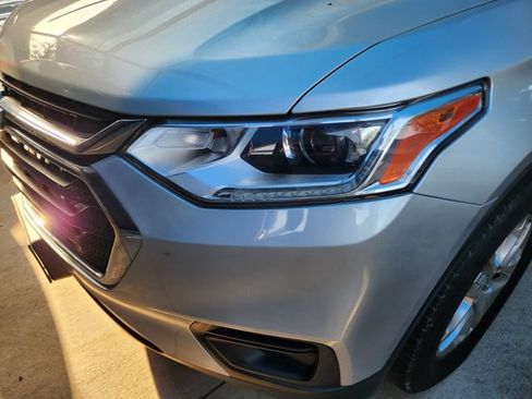 Used 2020 Chevrolet Traverse LS FWD image 7