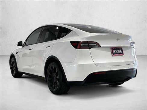 Used 2022 Tesla Model Y Long Range AWD/4WD image 13