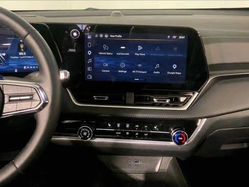 Used 2026 Chevrolet Equinox LT FWD image 6