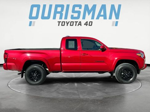 Used 2022 Toyota Tacoma SR5 image 8
