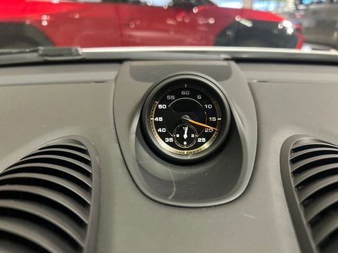 Used 2022 Porsche 718 Cayman GT4 image 36