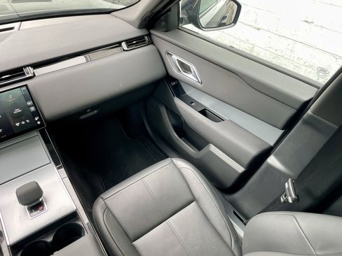 Certified 2025 Land Rover Range Rover Velar S AWD/4WD image 18