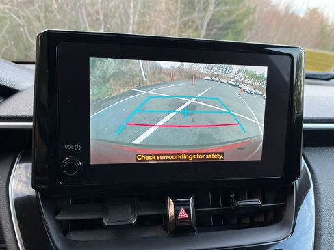 Used 2023 Toyota Corolla Cross LE w/ Moonroof Package image 19