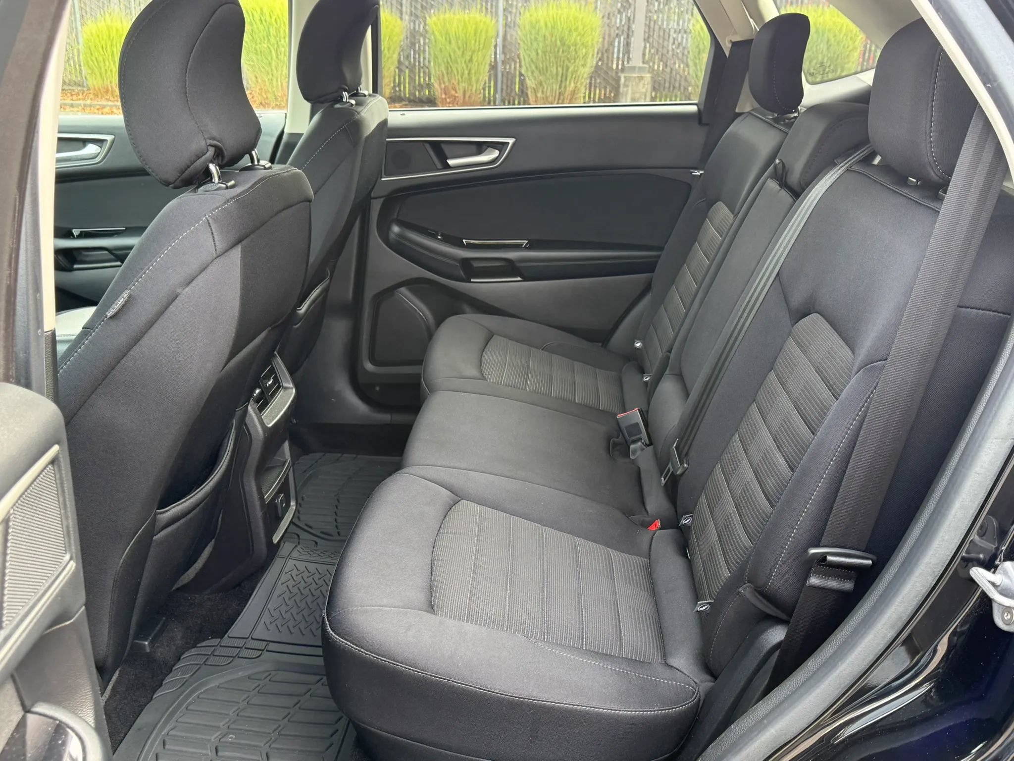 Used 2017 Ford Edge SEL w/ Cargo Accessory Package AWD/4WD image 24